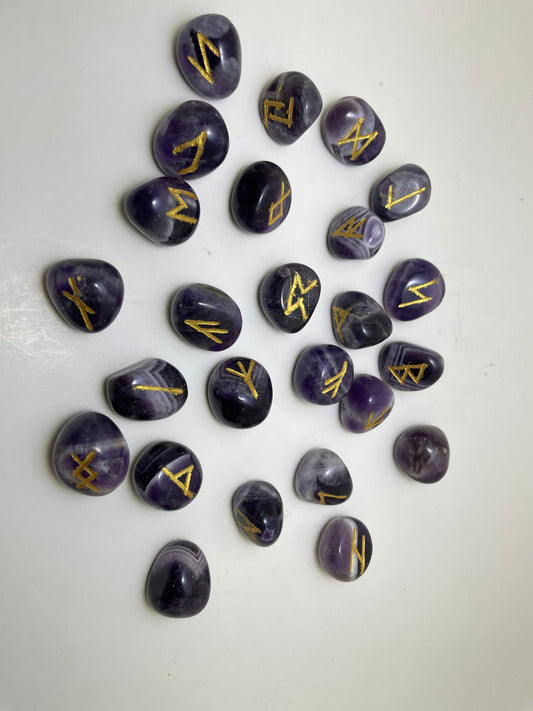 Amethyst Runes Set