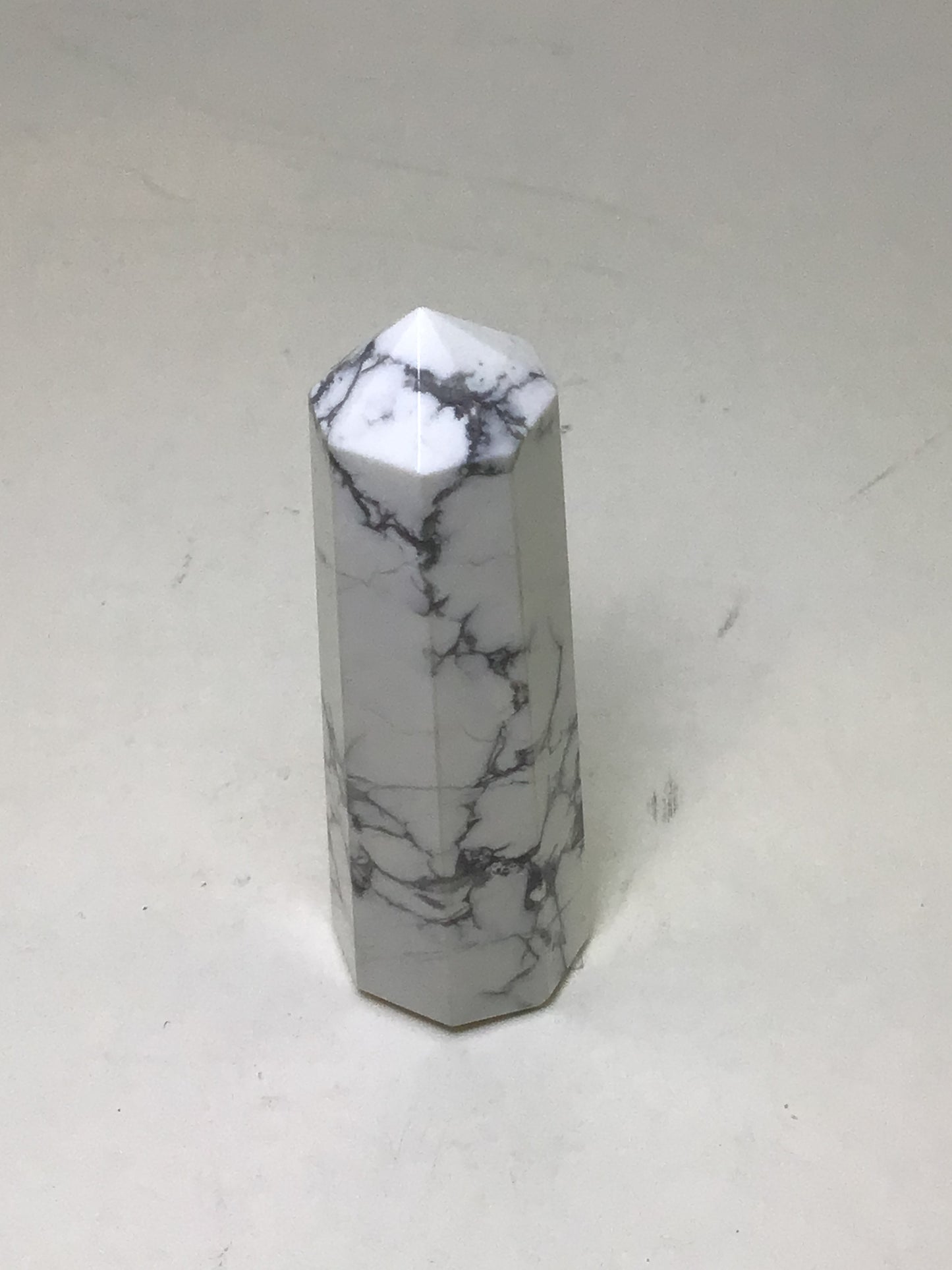 Howlite Point