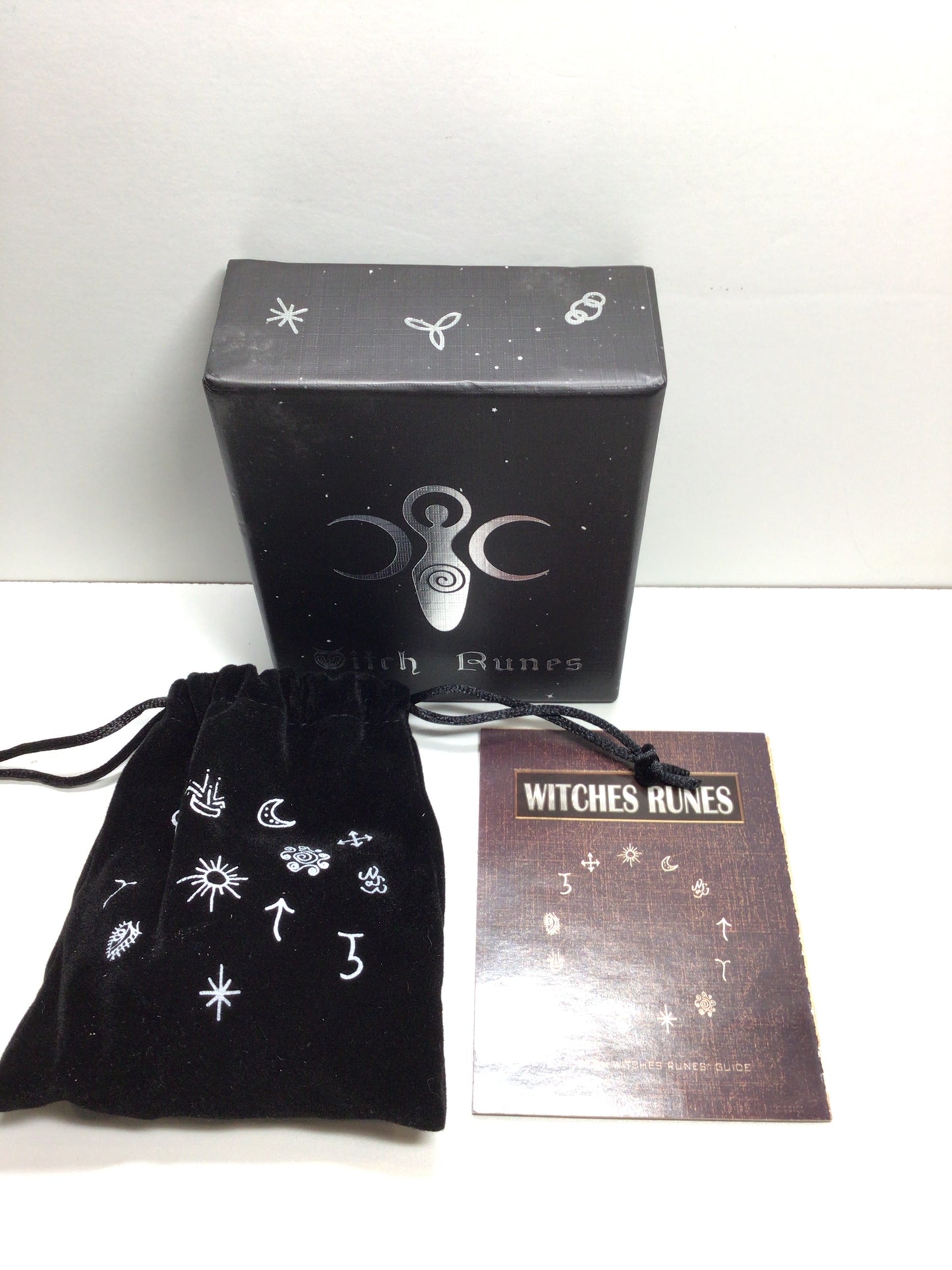 Witch Runes Box Set
