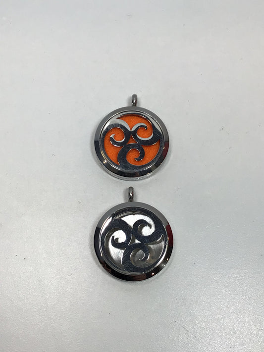 3 Swirls Essential Oil Locket
