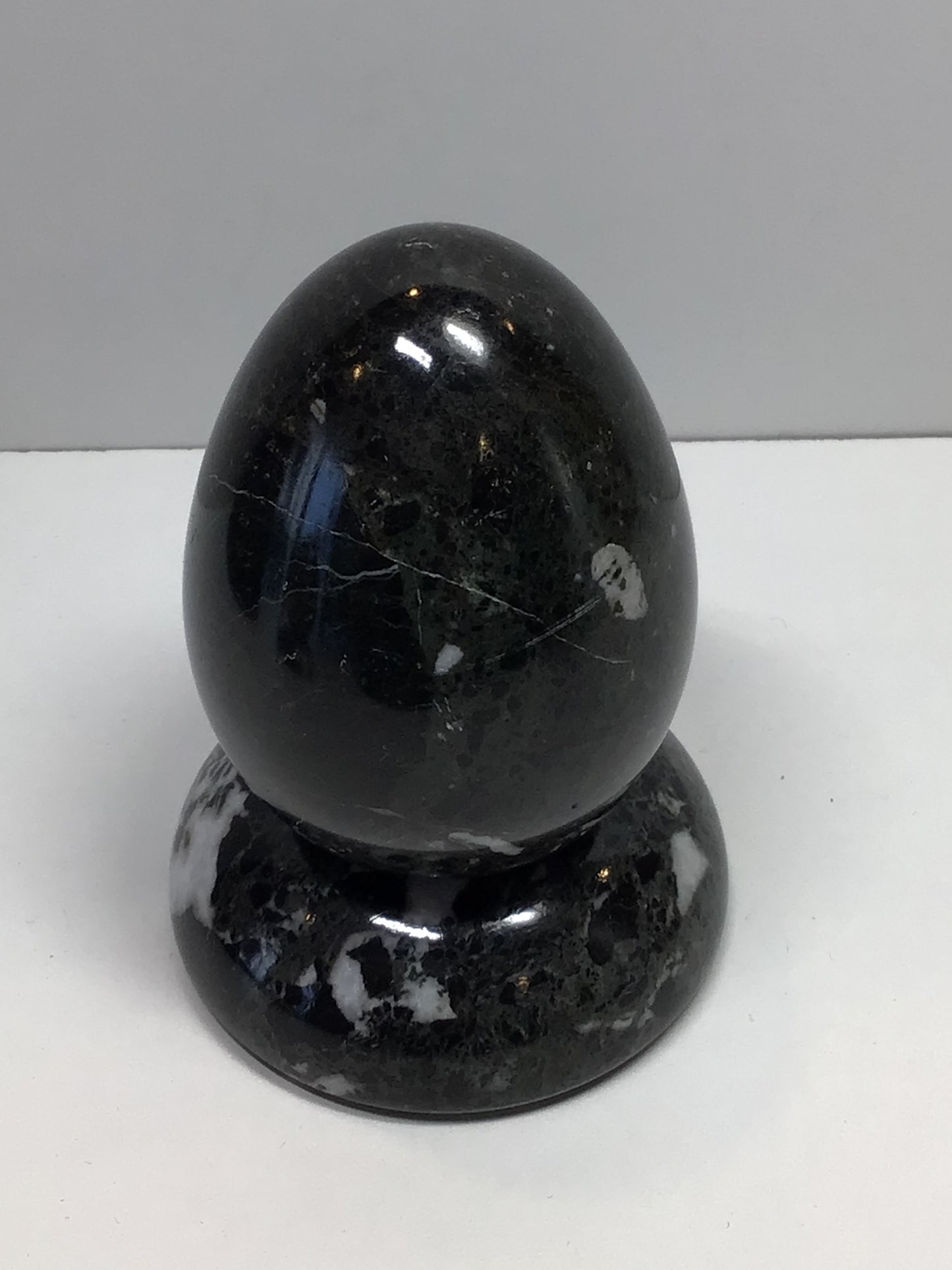 Marbled Onyx Egg with Stand