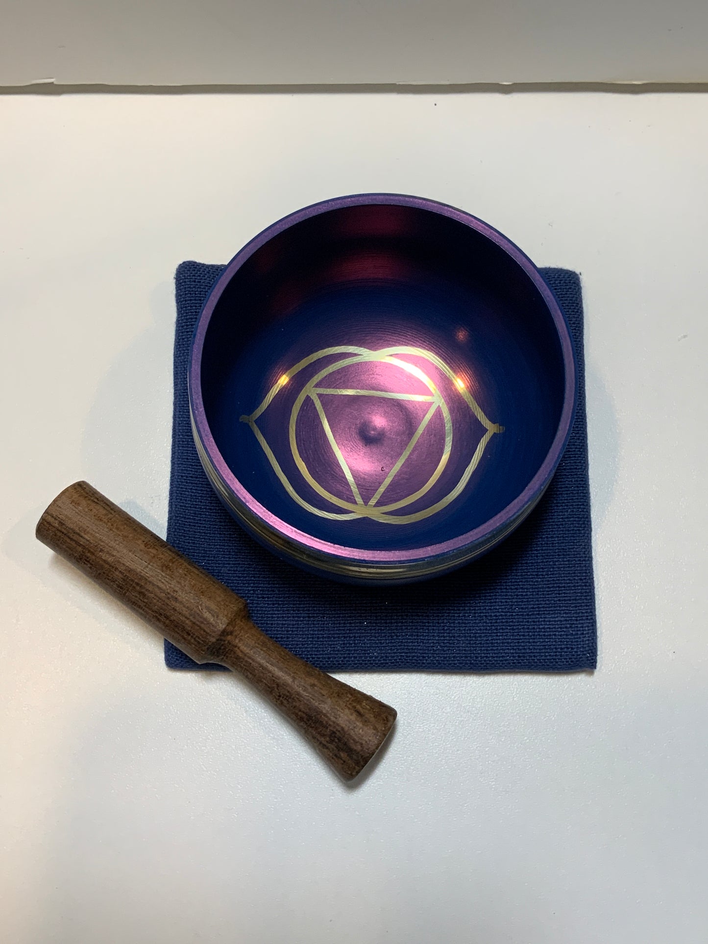 3rd Eye Chakra Indigo Singing Bowl