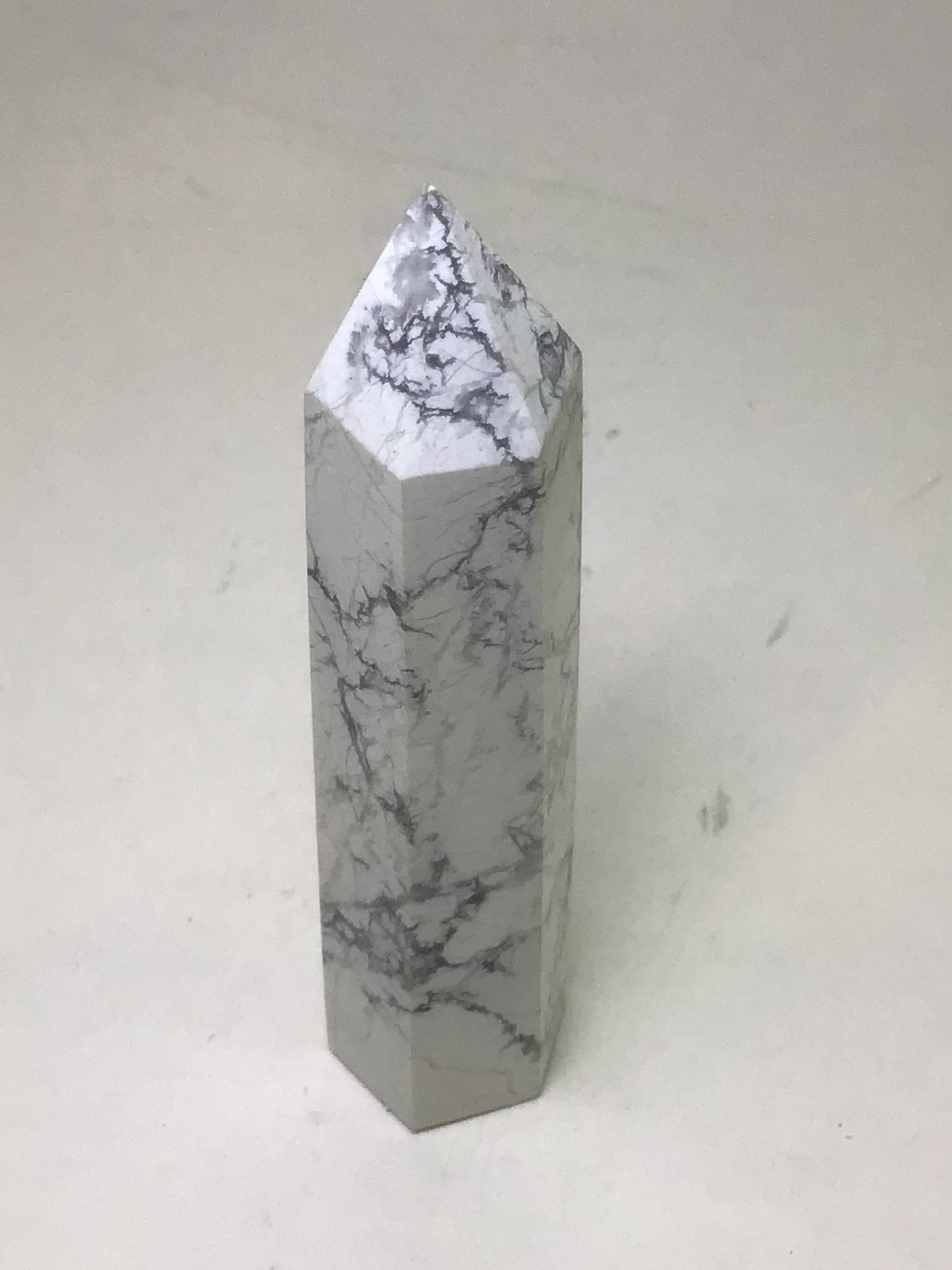 Howlite Point