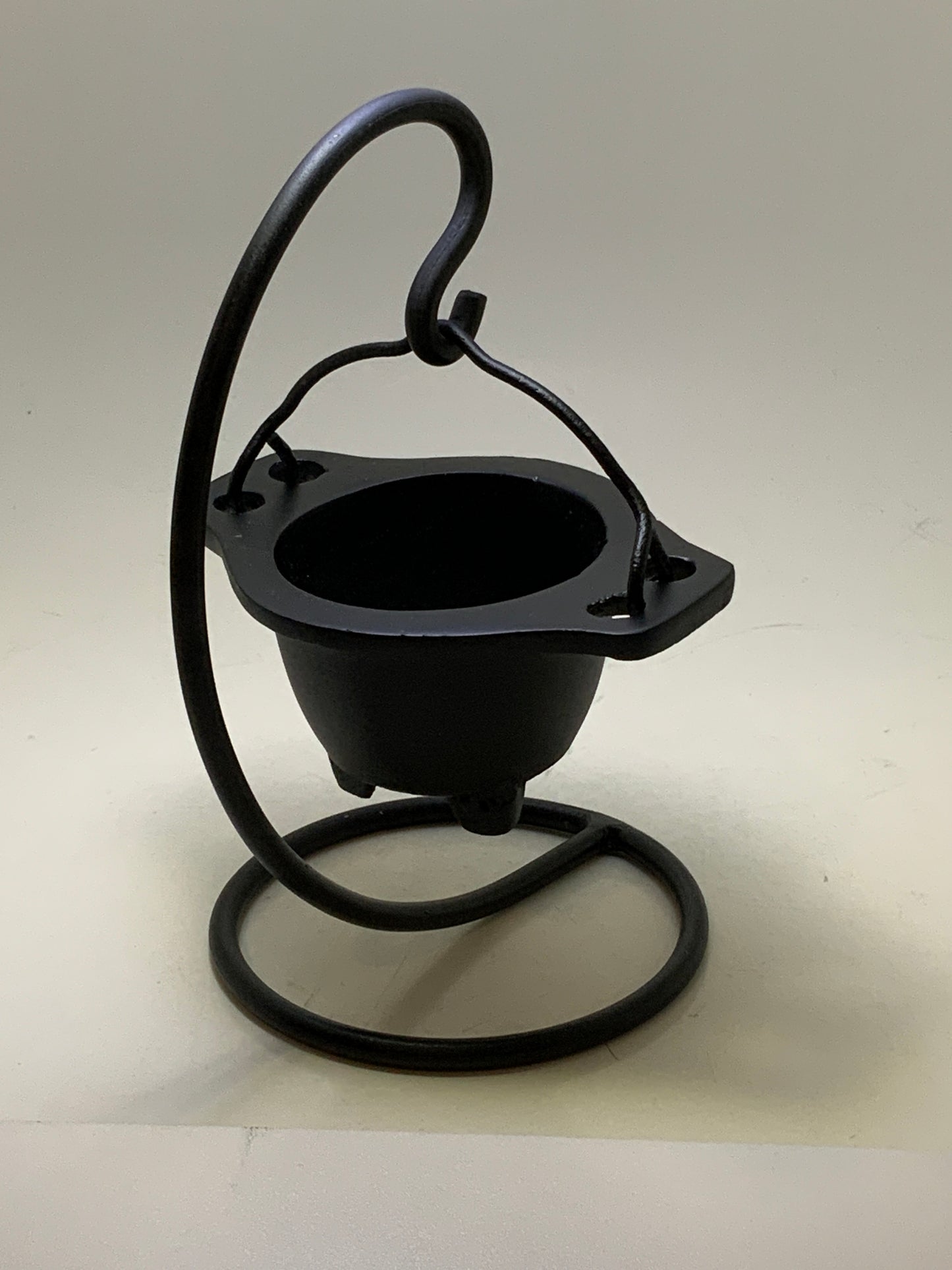 Hanging Cauldron with Stand