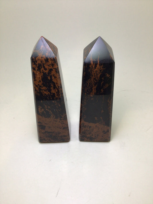 Mahogany Obsidian Obelisk