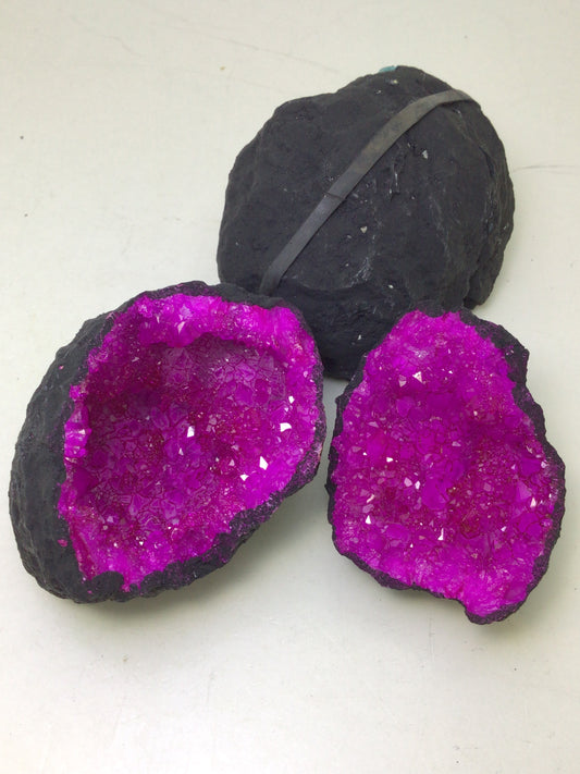 Medium Pink Cracked Geode