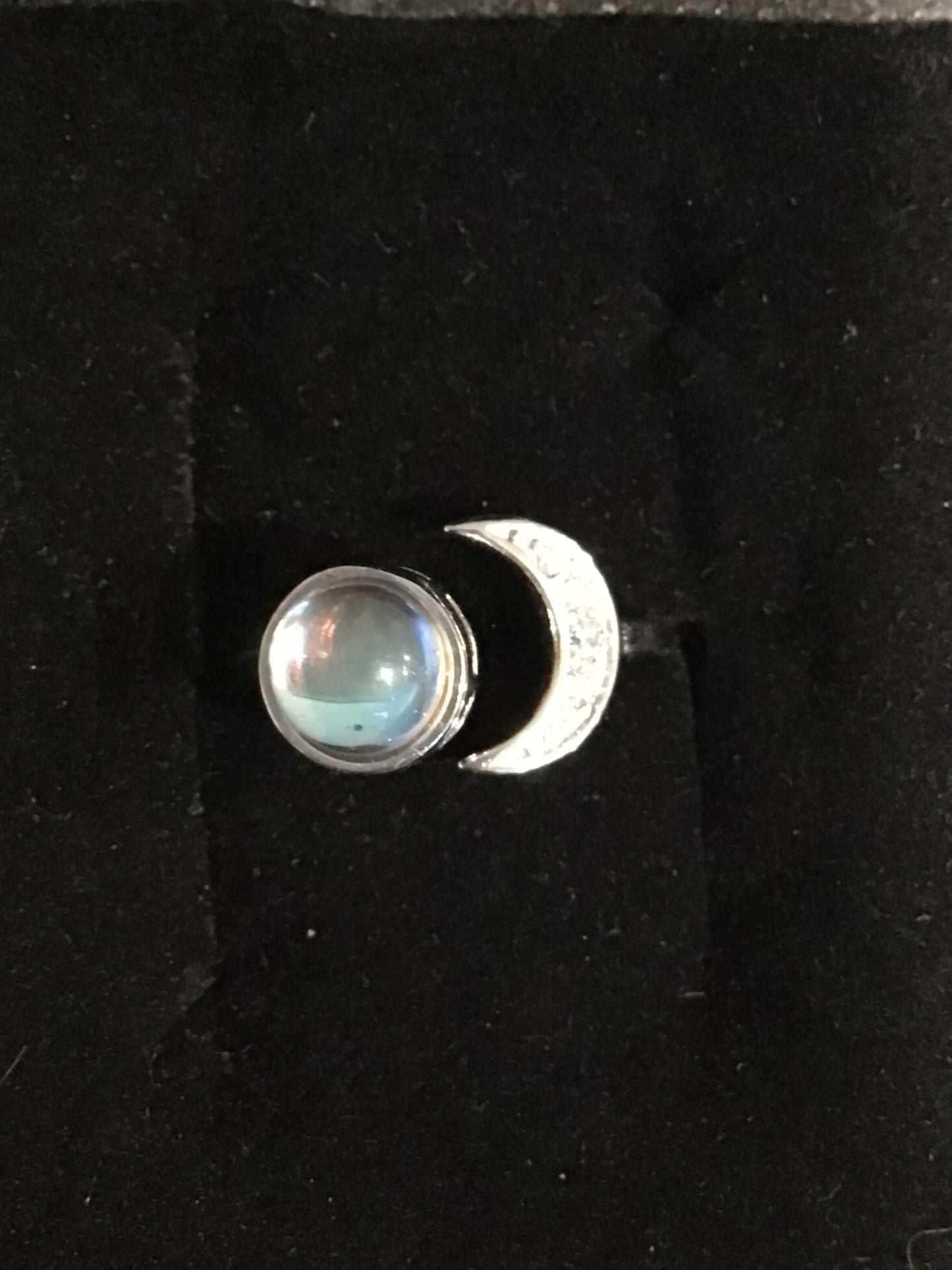 Spinner Moon Ring