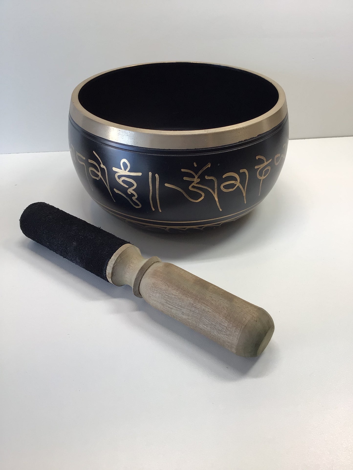 Om Black and Gold Singing Bowl