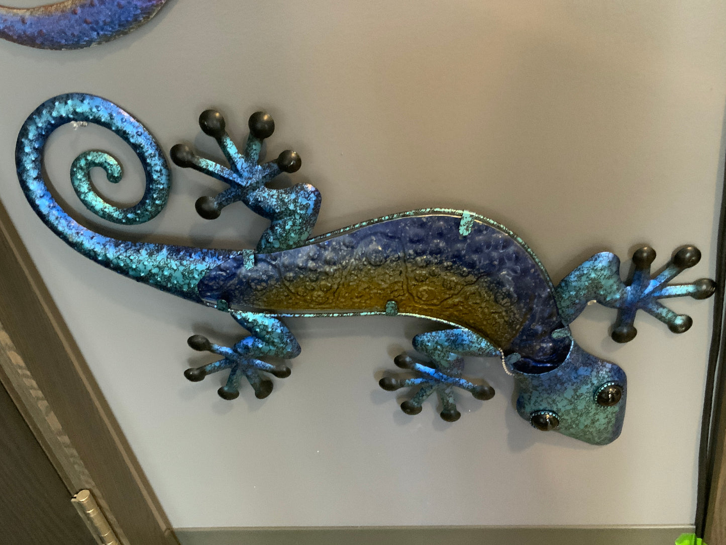 24" Blue Watercolor Gecko