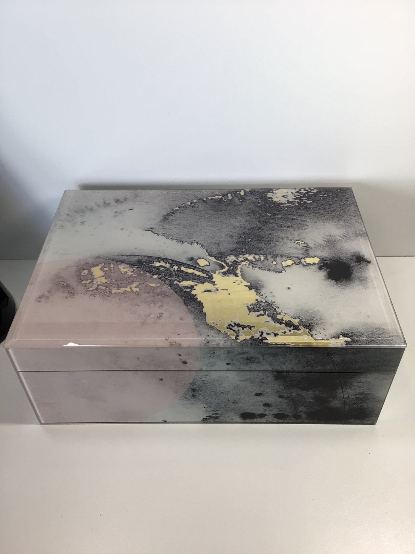 Glass Box