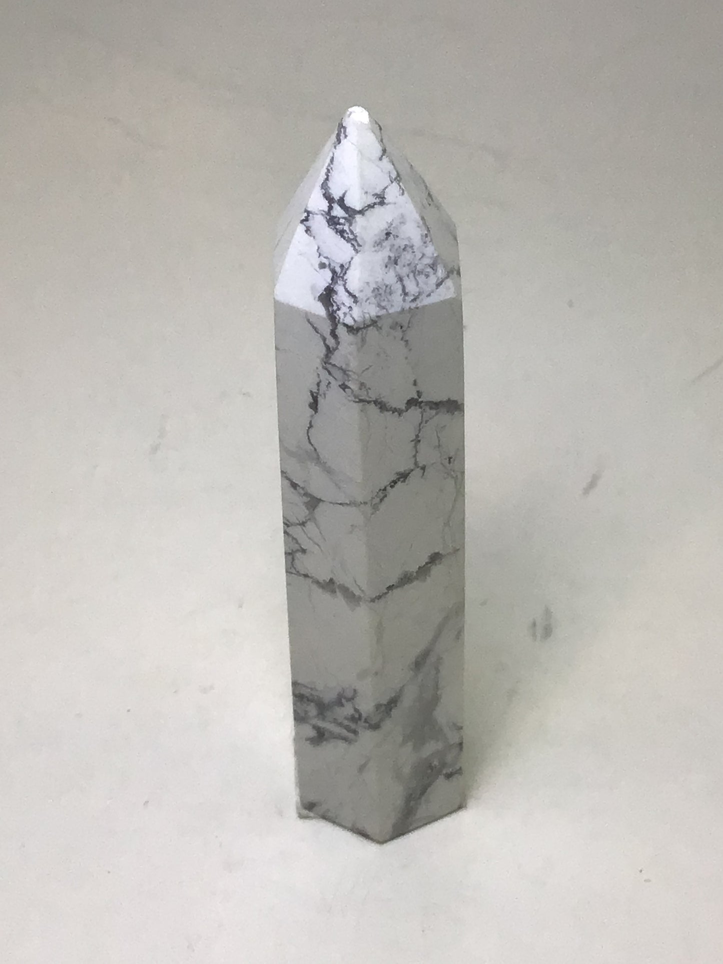 Howlite Point