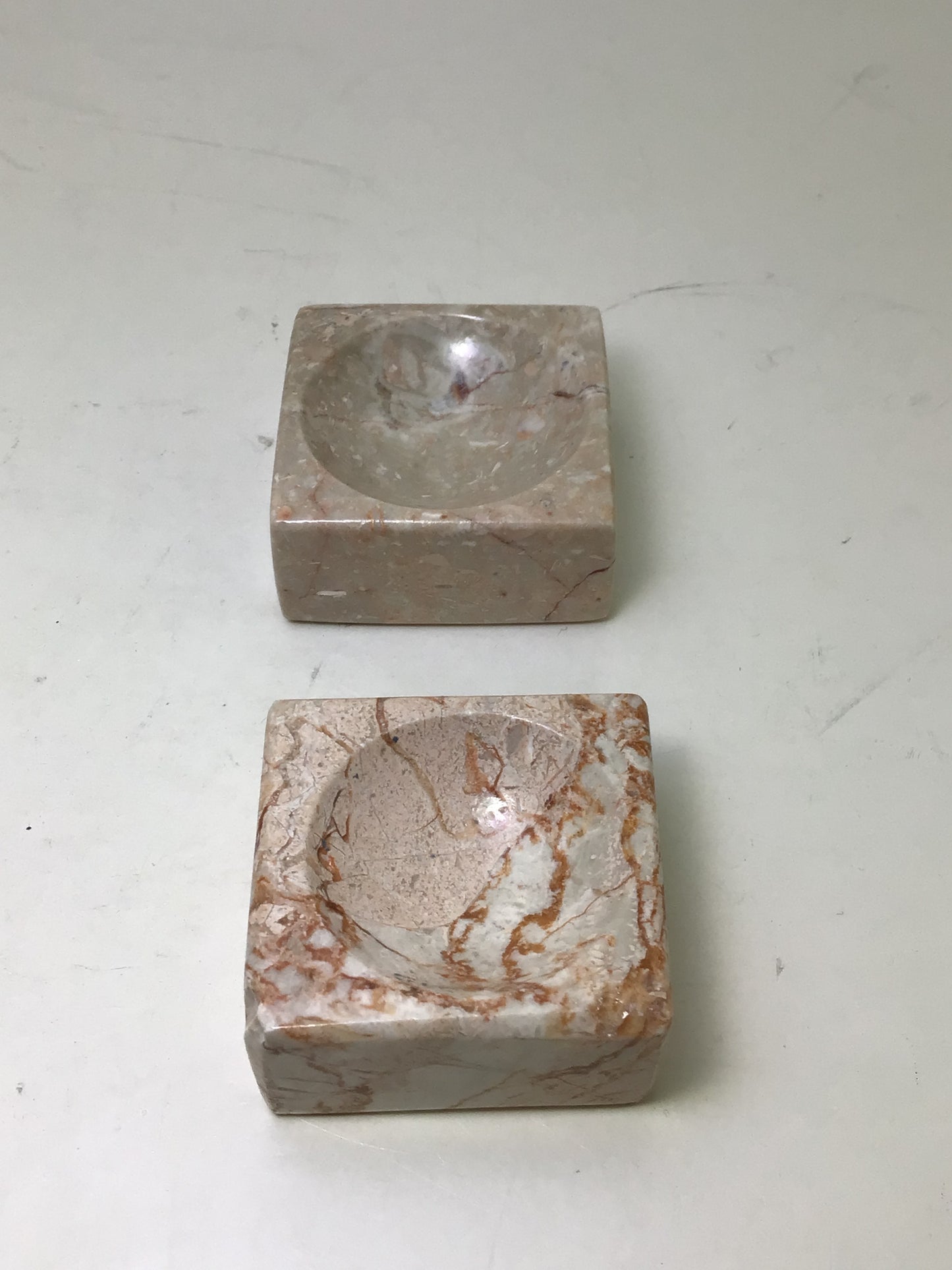 Onyx Sphere Stand