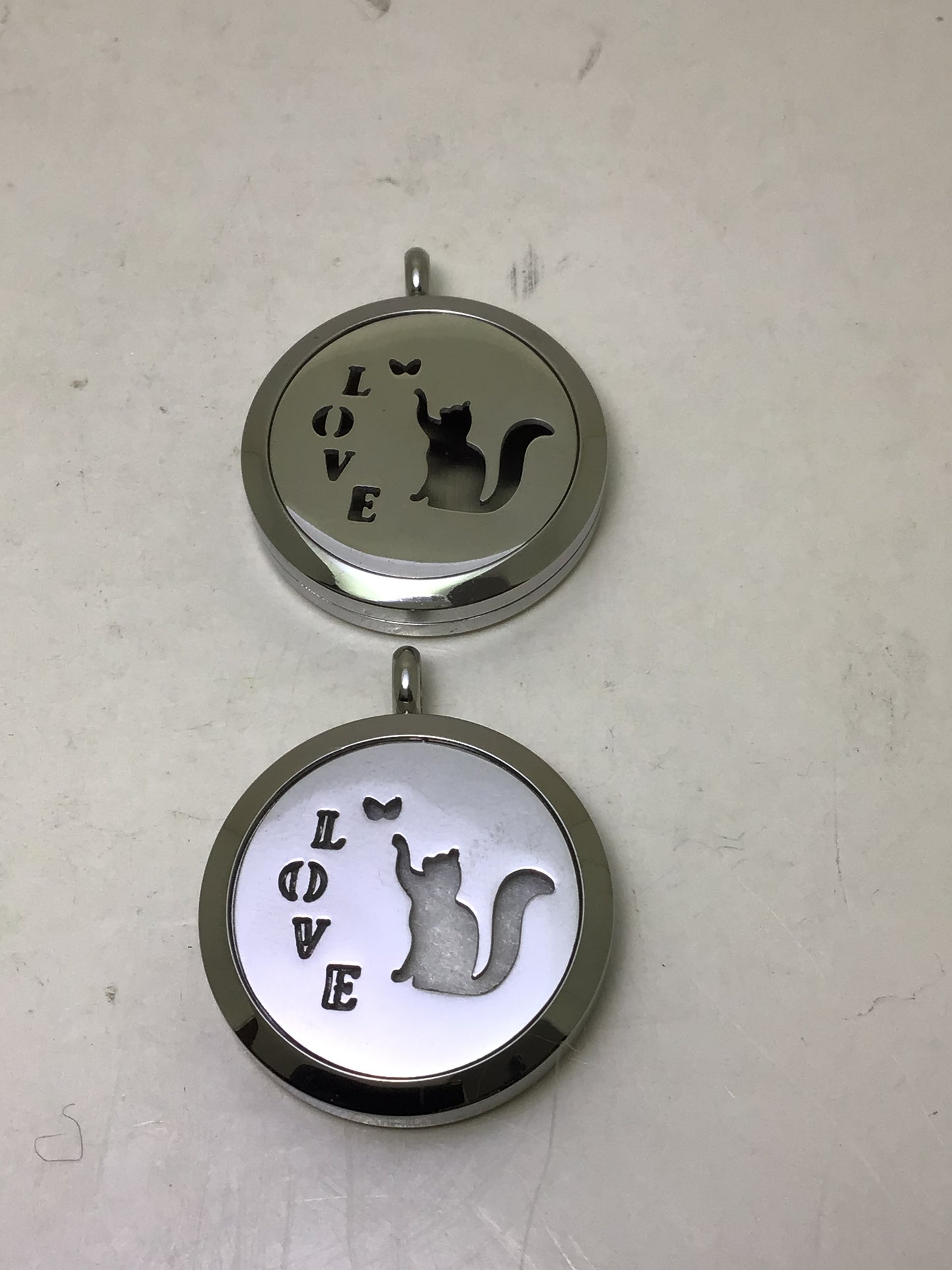 Love with Cat Essential Oil Locket