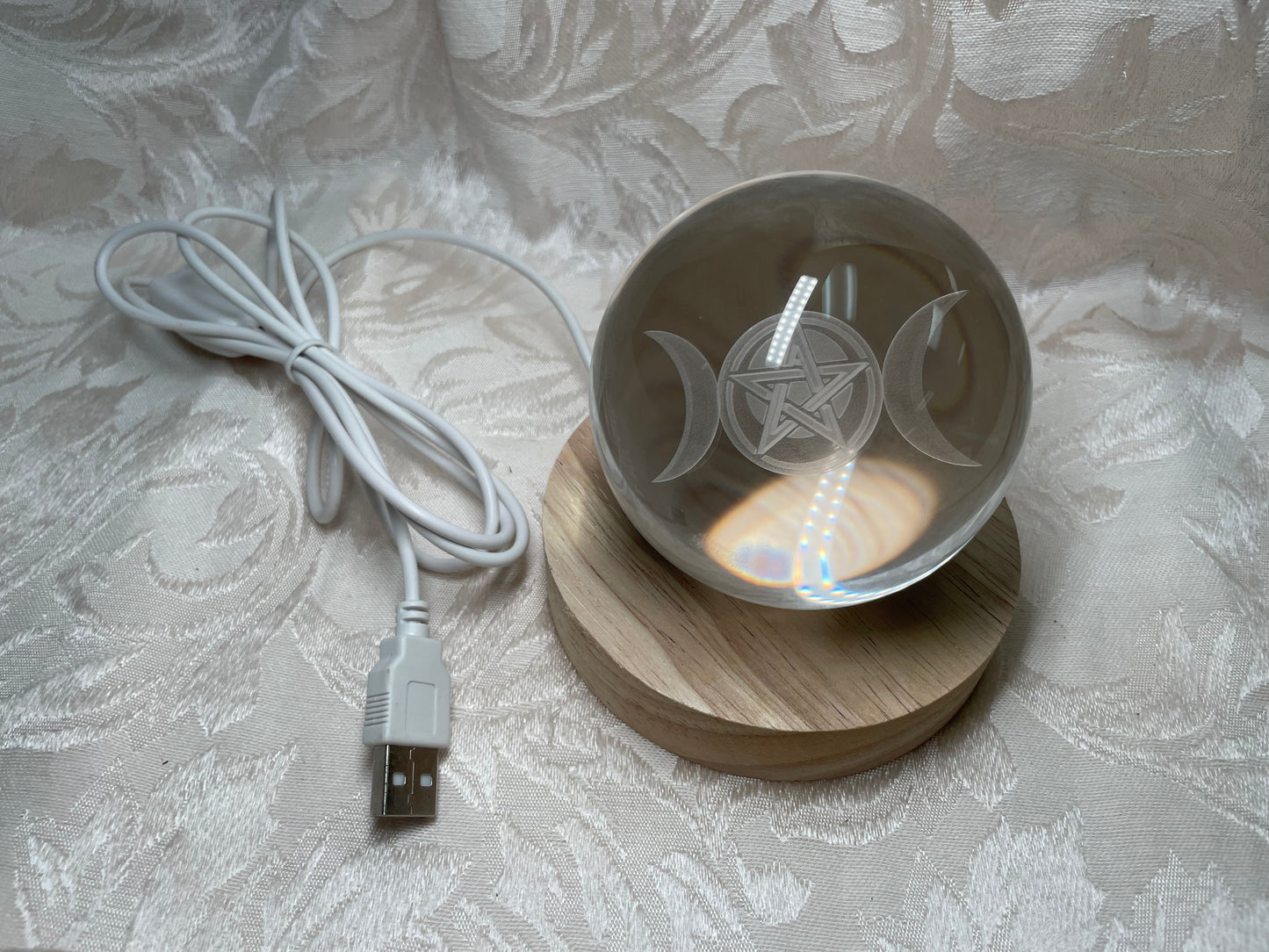 Triple Moon Ball Light